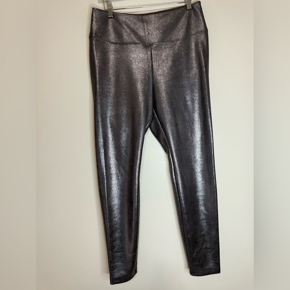 White House Black Market runway Metallic black/gray Leggings in Size 14